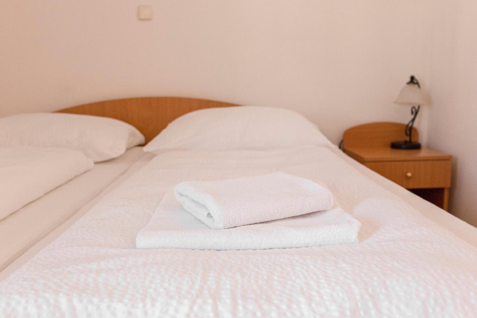 Gostilna Logar Otel Hotemaze Dış mekan fotoğraf